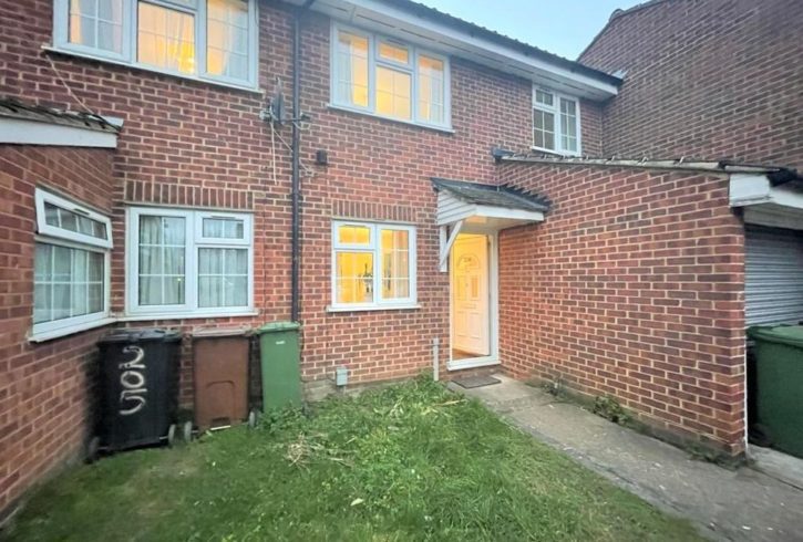 Chirie Casa 4 Dormitoare in Barking IG11 Londra UK Chirie Casa 4 Dormitoare in Barking IG11 Londra UK