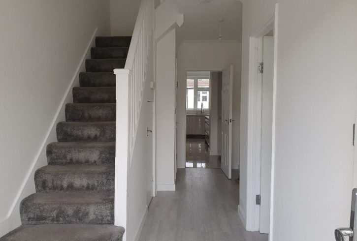 Casa cu 5 dormitoare de inchiriat zona Redbridge - Imagine 2