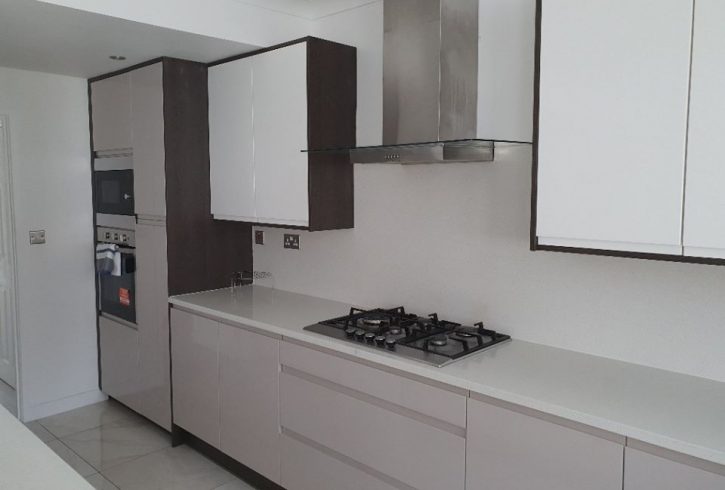 Casa cu 5 dormitoare de inchiriat zona Redbridge - Imagine 4