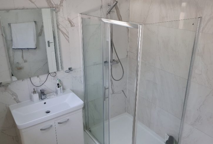 casa cu 5 dormitoare de inchiriat in Redbridge