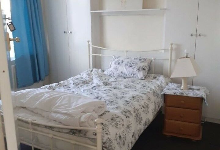 casa de inchiriat in Queensbury casa de inchiriat in Queensbury