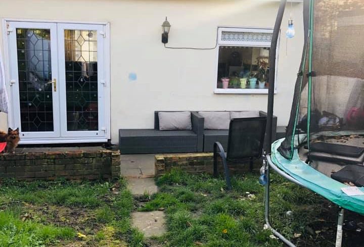 Camera dubla spre inchiriere pentru un cuplu in zona Dagenham - Imagine 5