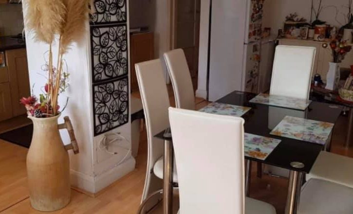 chirie camera dubla in HENDON