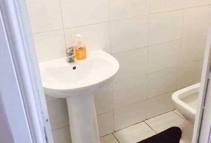 Ofer spre inchiriere CAMERA DOUBLE in zona Seven Kings - Imagine 5