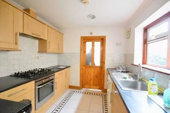 De inchiriat camera dubla in Stratford - Imagine 5