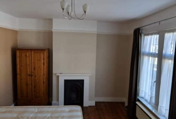 Inchiriez Camera King Size - Zona Woolwich Arsenal Station - Imagine 2 Inchiriez Camera King Size - Zona Woolwich Arsenal Station - Imagine 2